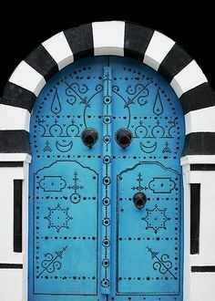 door blue arch