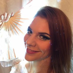 $featuredAuthor->name